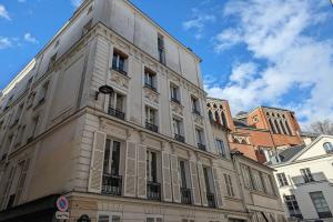 Picture of listing #327915696. Appartment for sale in Paris