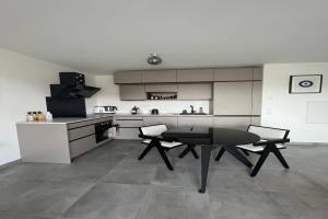 Picture of listing #327918269. Appartment for sale in Marseille