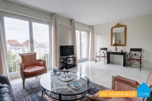 Picture of listing #327928087. Appartment for sale in Les Lilas