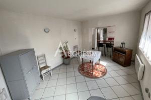 Thumbnail of property #327941418. Click for details