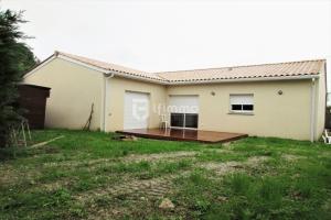 Thumbnail of property #327943113. Click for details