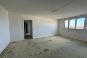 Thumbnail of property #327954753. Click for details