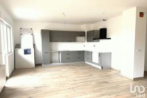 Picture of listing #327958782. Appartment for sale in Châtellerault