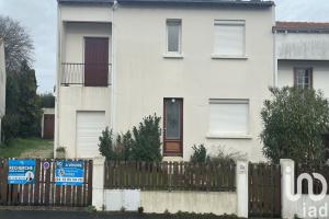 Picture of listing #327961646. House for sale in La Rochelle