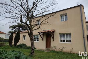 Picture of listing #327962595. House for sale in Saint-Jean-de-Boiseau