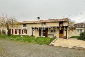 Picture of listing #327962974. House for sale in Sauzé-Vaussais
