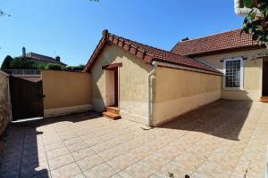 Picture of listing #327973662. House for sale in Baslieux-sous-Châtillon