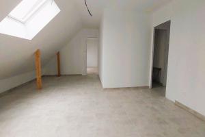 Thumbnail of property #327993203. Click for details