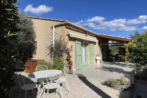 Picture of listing #327999700.  for sale in Mouriès