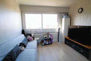 Picture of listing #328024079. Appartment for sale in Épernon