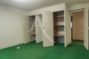 Picture of listing #328024455. Appartment for sale in Massy