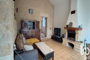 Picture of listing #328060898. House for sale in Montguyon