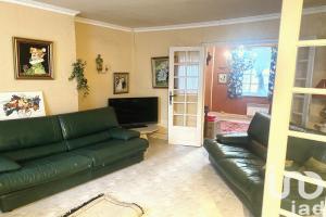 Thumbnail of property #328063651. Click for details