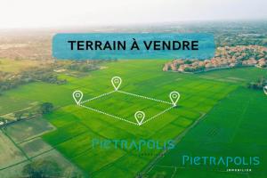 Picture of listing #328067740. Land for sale in Mâcon