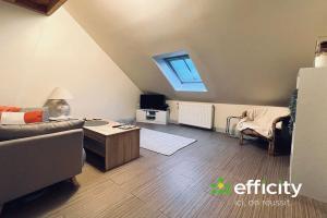 Picture of listing #328089336. Appartment for sale in Chinon