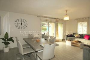 Picture of listing #328133141. Appartment for sale in Uzès