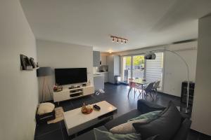 Picture of listing #328148666. Appartment for sale in Marseille