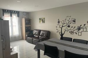 Thumbnail of property #328153063. Click for details