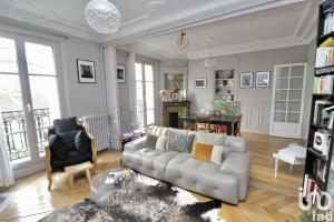 Picture of listing #328165478. Appartment for sale in Paris