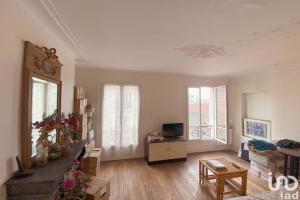Picture of listing #328172947. Appartment for sale in Paris