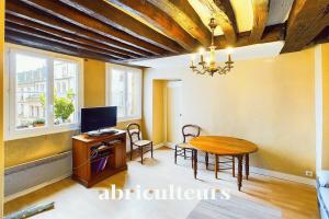 Picture of listing #328187569. Appartment for sale in Paris