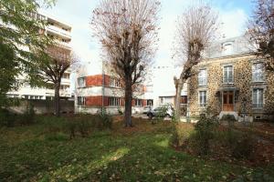 Picture of listing #328205224.  for sale in Bagnolet