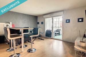 Picture of listing #328210349. Appartment for sale in Cenon