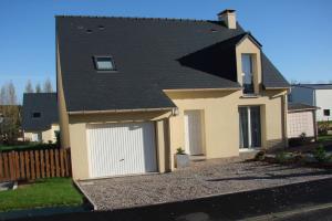 Picture of listing #328213409. House for sale in Dammartin-en-Serve