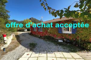 Picture of listing #328235337. House for sale in Castellane