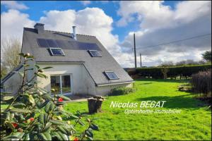 Picture of listing #328247141. House for sale in Plounévez-Lochrist