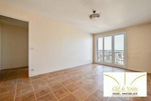 Picture of listing #328274735. Appartment for sale in Rueil-Malmaison