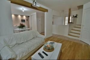 Picture of listing #328292972. Appartment for sale in Gallardon