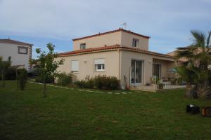 Picture of listing #328332062. House for sale in Bessan