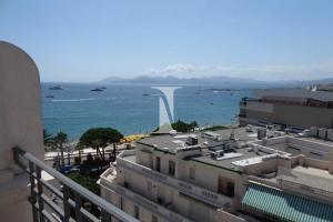 Picture of listing #328357456. Appartment for sale in Cannes