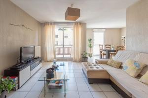 Picture of listing #328360529. Appartment for sale in Aubagne