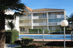 Picture of listing #328368735. Appartment for sale in Vaux-sur-Mer