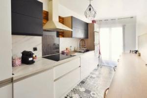 Picture of listing #328372133. Appartment for sale in Paris