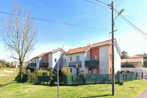 Picture of listing #328407142. Appartment for sale in Royan