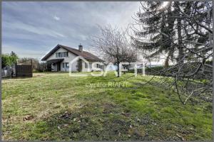 Thumbnail of property #328414809. Click for details