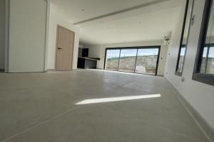 Thumbnail of property #328421465. Click for details