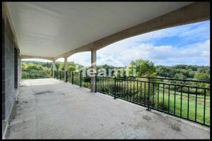 Thumbnail of property #328439436. Click for details