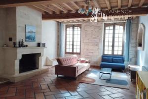 Picture of listing #328440879. House for sale in Arles