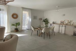 Picture of listing #328441217. Appartment for sale in Juan-les-Pins