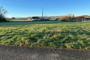 Photo de l'annonce nº 328448541. Terrain à vendre sur Sauveterre-de-Béarn