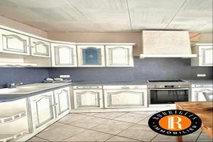 Thumbnail of property #328464464. Click for details