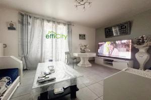 Picture of listing #328480826. Appartment for sale in Marseille