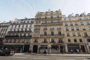 Picture of listing #328482136. Appartment for sale in Paris