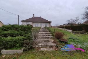 Picture of listing #328497747. House for sale in Châteaumeillant