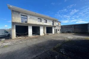 Thumbnail of property #328515060. Click for details