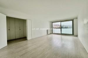 Picture of listing #328519385. Appartment for sale in Paris